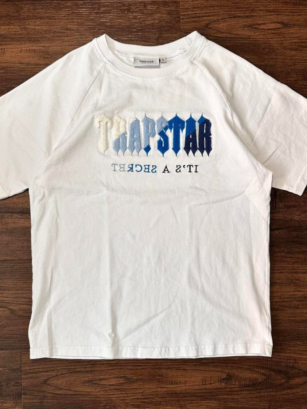 TRAPSTAR WHITE ITS A SECRET PUFF PRINT TEE SIZE S